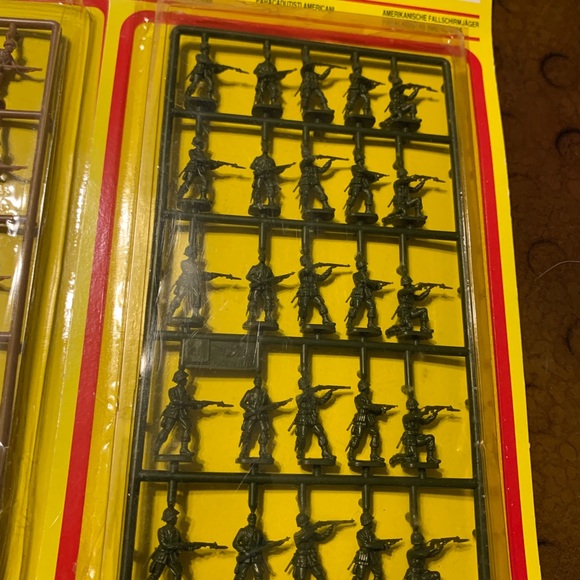 A-Toys Battle 1408 1409 Paratroopers British Ameri - Picture 5 of 5